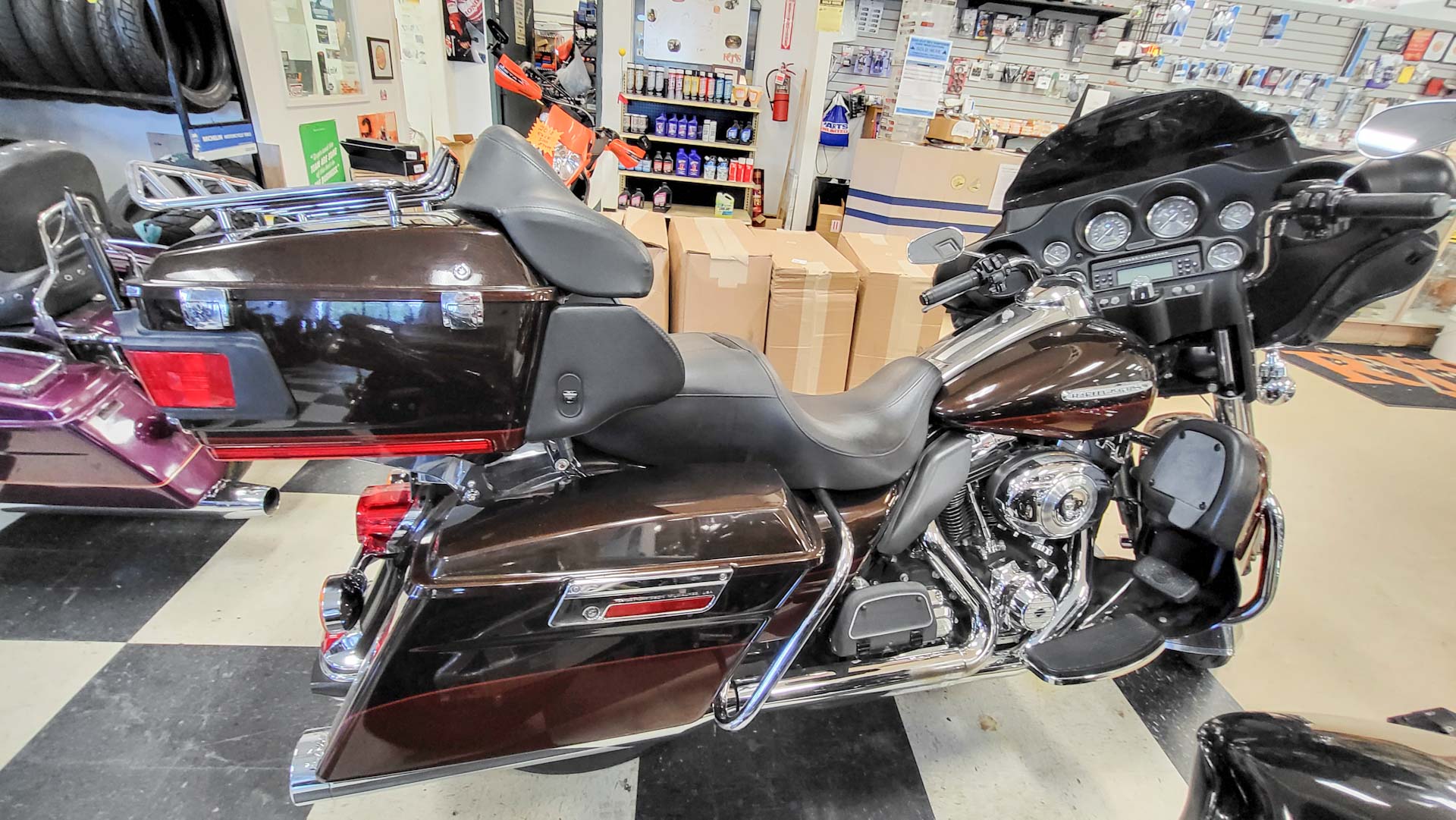 2011 Harley-Davidson Electra Glide Ultra Limited (FLHTK)e